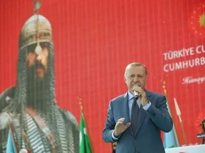 Erdogan says to discuss with Trump buying U.S. Patriot missiles; Reuters
