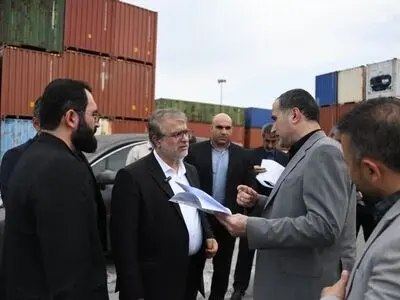ترخیص کالاهای متروکه بندر امیرآباد باید با قید فوریت انجام شود