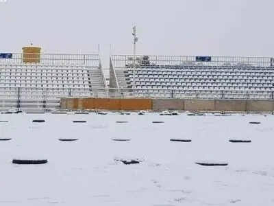 به دلیل بارش برف؛ دربی امیدها لغو شد