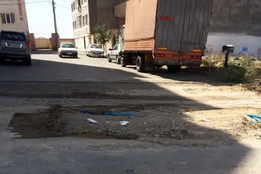 بازسازی خط اصلی انتقال فاضلاب خیابان لاله جنوبی به نیمه رسید