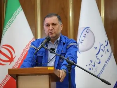 رفع ناترازی مالی در شرکت پتروشیمی شازند با جدیت در حال بررسی است / کارگران ستون اصلی تولید در صنعت هستند