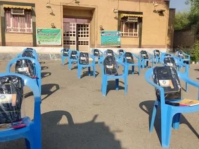 اهدا لوازم مدارس به دانش آموزان بشاگردی