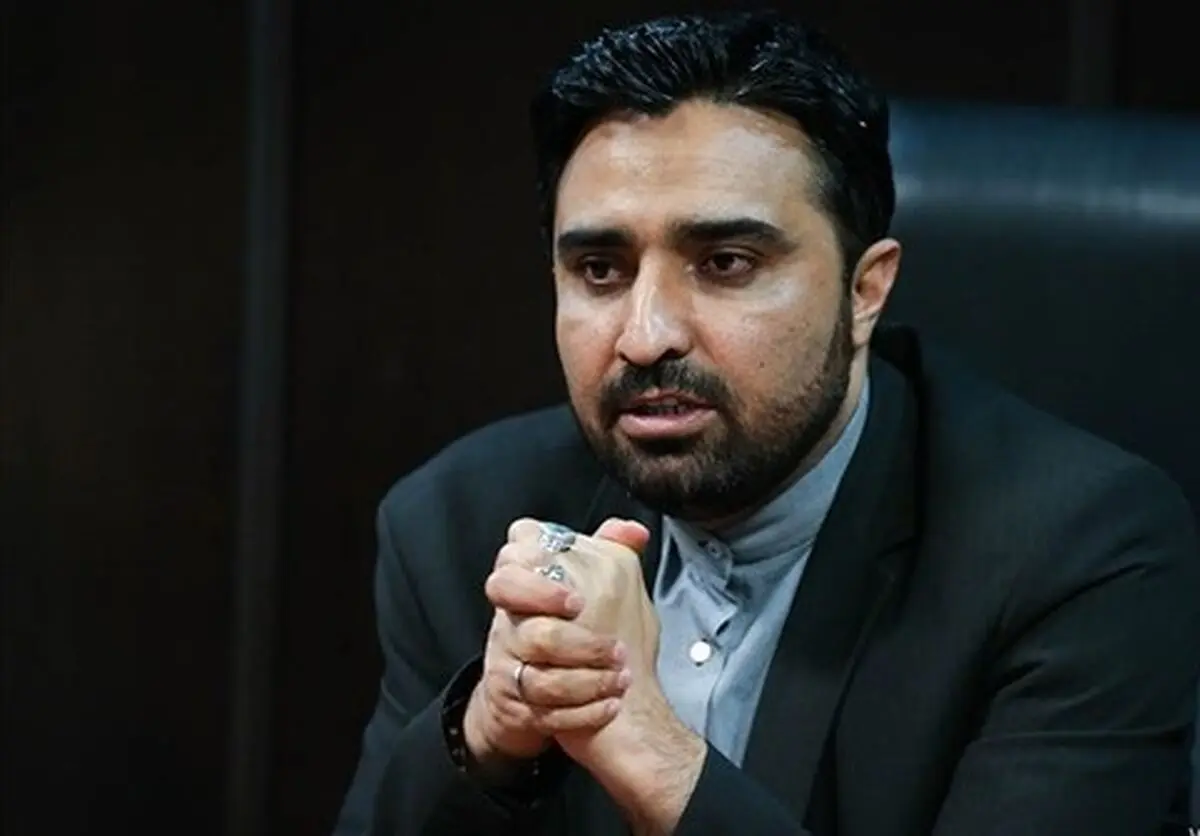 مینی‌بوس حامل دانشجویان پرستاری دانشگاه آزاد از مسیر خارج شد