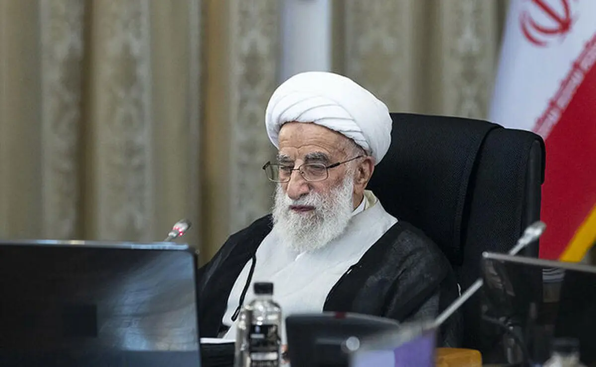  مسئولان خودشان را با چمران‌ها و سلیمانی‌ها بسنجند