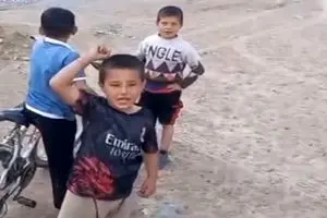 دعای کودکان تاجیک برای پیروزی ایران + فیلم