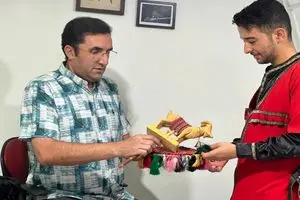 نسل‌های جدید از سنت‌ها فاصله گرفته‌اند/ شهرستان‌ها فاقد فعالیت پژوهشی و آموزشی عمیق هستند                                                                       