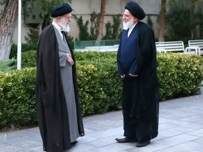 بیان تعزیة الإمام الخامنئی عقب رحیل الفقیه الجلیل آیة الله الهاشمی الشاهرودی