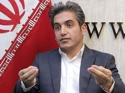 آقای رئیس‌جمهور، خبر دارید تمامی کارمندان و آحاد ملت شریف ایران از تغییر ساعت شروع به کار ادارات ناراضی هستند؟
