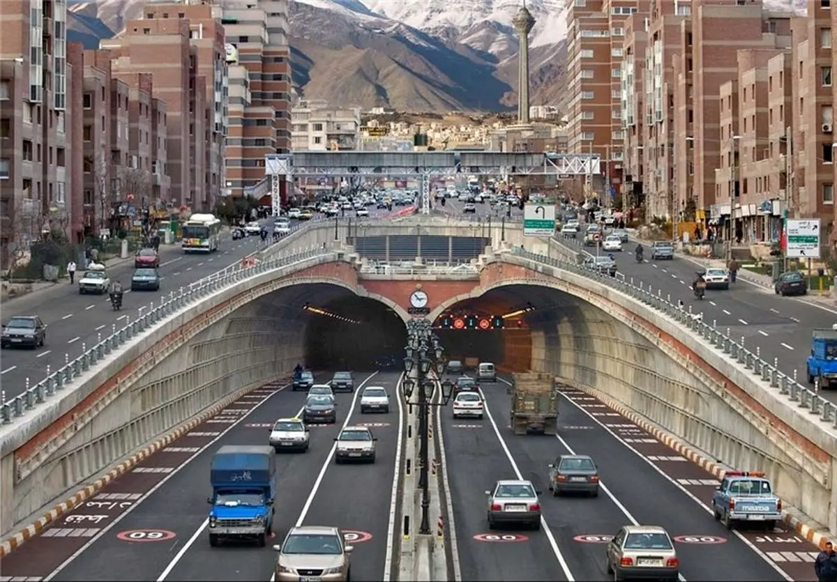 هر دو مسیر تونل توحید امشب مسدود است