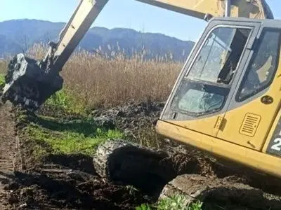 ۹ مورد رفع تصرف زمین‌های حریم آب بندان در شهرستان لنگرود