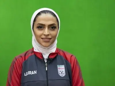 نام مرا اشتباه می‌نوشتند/ کمربند سیاه کاراته؟ فوتبال برایم لذت بخش‌تر است/ 5 بار آزمون گواهینامه دادم!