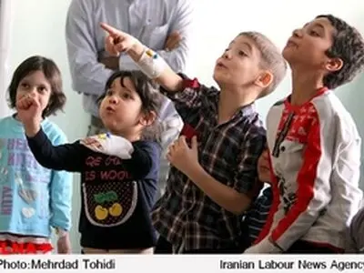 نمایش مفید برای شادی کودکان بیمار