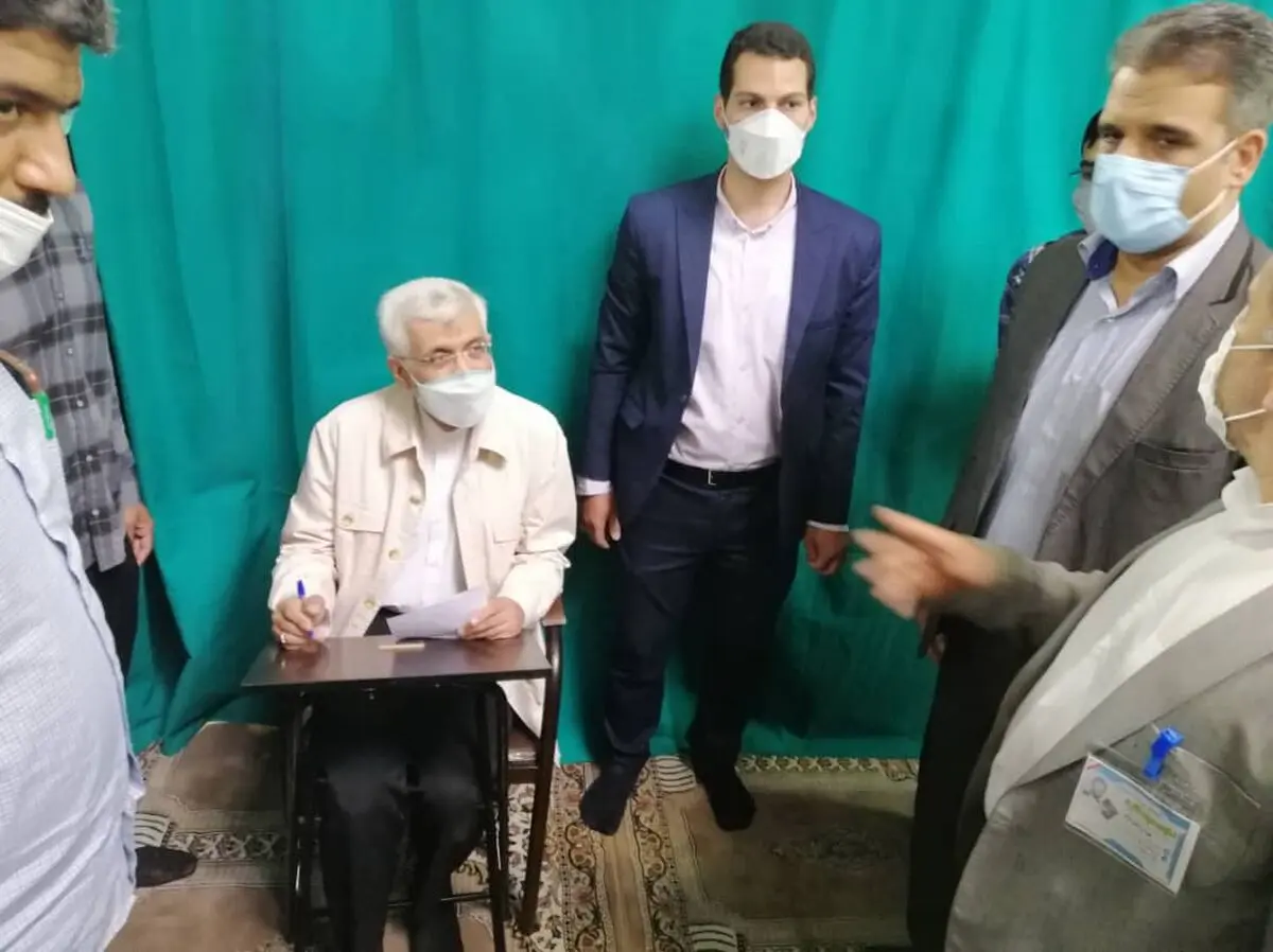 جلیلی رای خود را به صندوق انداخت 