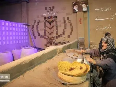 اجرای پویش نذر صالح بعد صالح با پخت نان در بزرگترین تنورخانه ایران