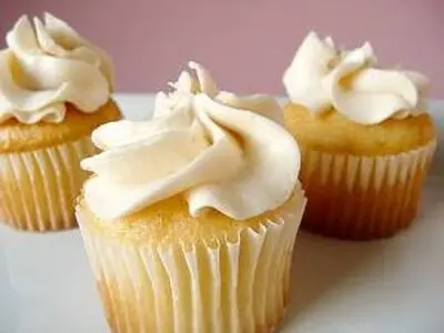 طرز تهیه کاپ کیک وانیلی ساده 