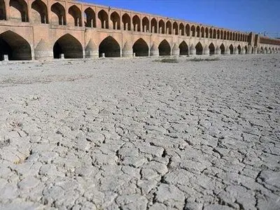 ماموریت رئیسی به مرکز بررسی‌های استراتژیک برای مطالعات علمی در زمینه احیای زاینده‌رود
