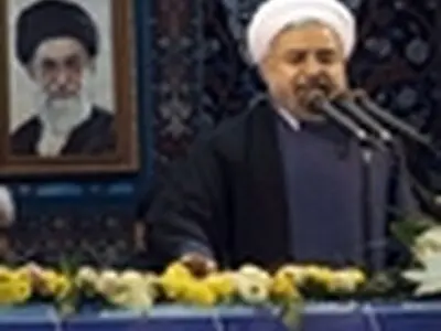 حضور پرشور مردم در صحن حرم معصومه(س) برای شنیدن سخنان رئیس جمهور