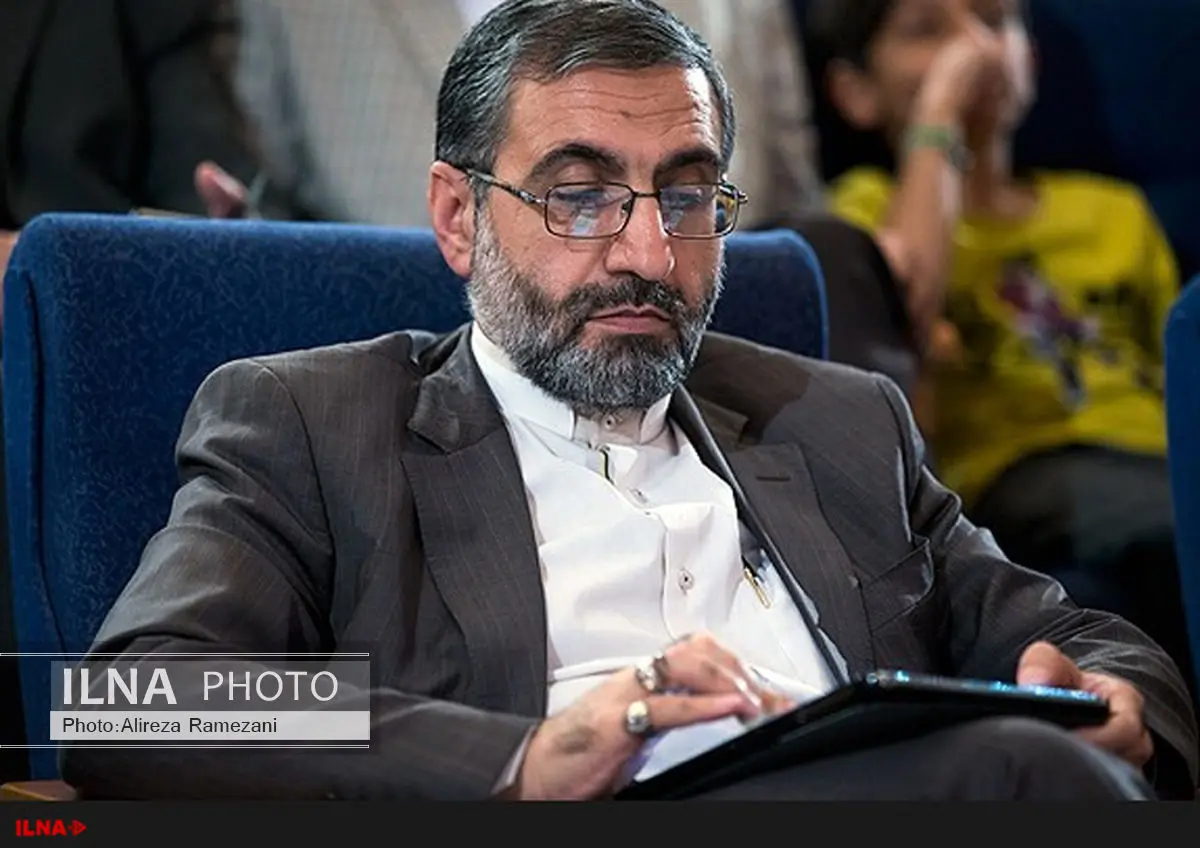 اگر کسی از عدالت فاصله گرفت، خویشتن را نابود ساخته است