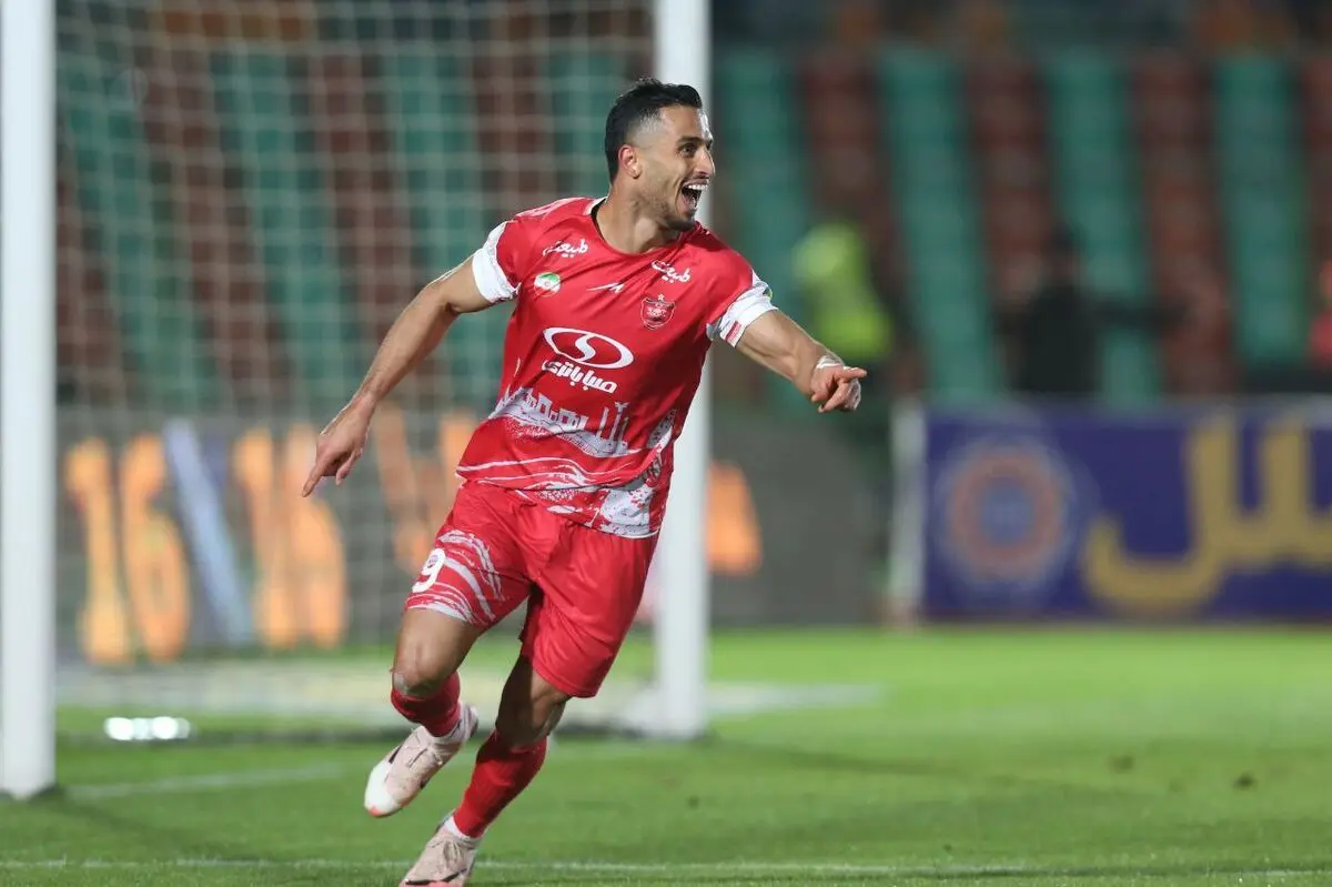 ویدیو: گل دوم پرسپولیس به استقلال توسط علی علیپور