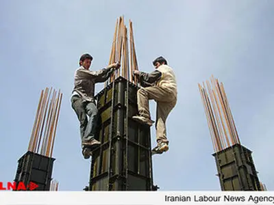 نیمی از کارگران ساختمانی توان پرداخت حق بیمه را ندارند/فعالیت بیش از ۴۰ هزار کارگر ساختمانی در یزد