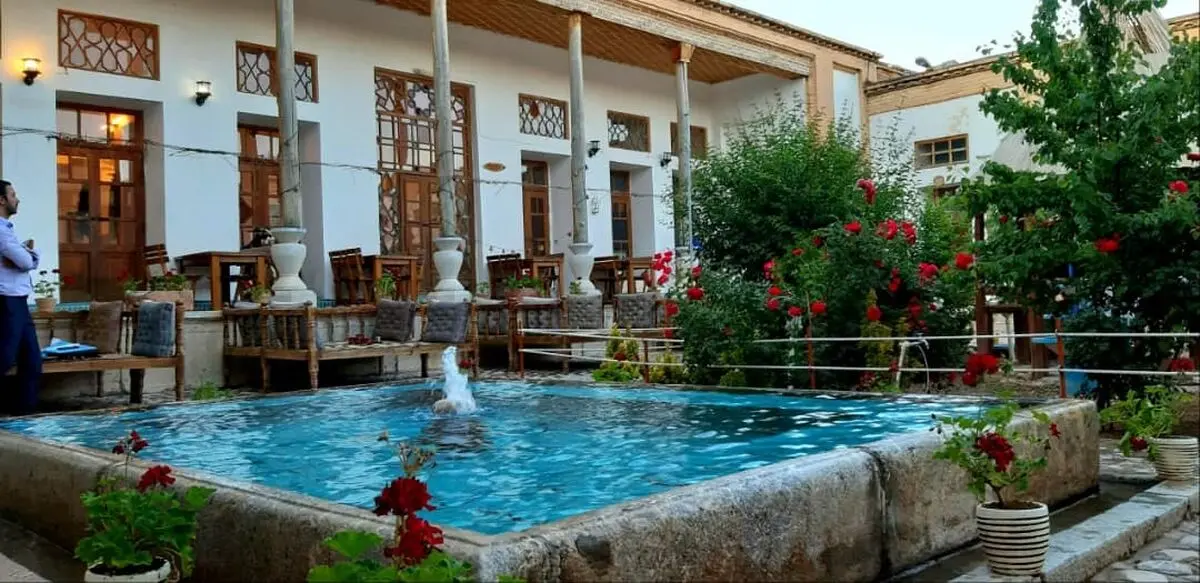 بیش از ۱۲۸ هزار میلیارد ریال سرمایه‌گذاری گردشگری در فارس در حال پیگیری است
