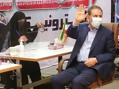 اسحاق جهانگیری برای کاندیداتوری در انتخابات ریاست جمهوری ثبت‌نام کرد