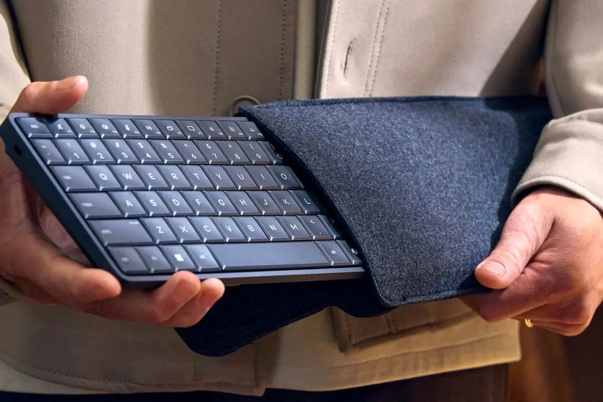 این کیبورد یک کامپیوتر کامل را در دل خود جای داده است