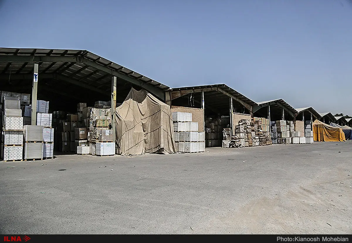 تاجران قراردادهای خود را تمدید نمی‌کنند/ افزایش قیمت پایه گمرکی باعث کاهش واردات شده است/ قیمت اجاره انبارها را افزایش نداده‌ایم