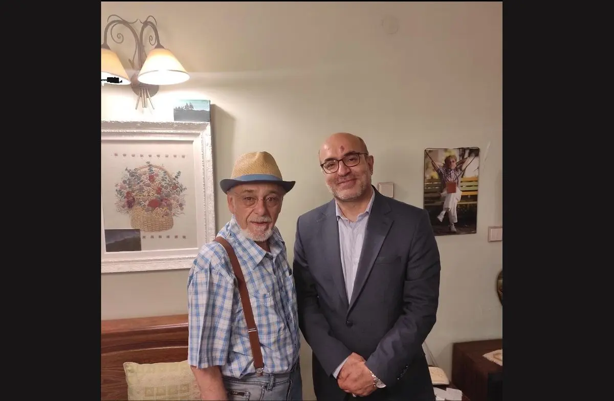 دیدار مدیرکل اداره هنرهای نمایشی با رضا بابک/ به مناسبت روز ادبیات کودک و نوجوان