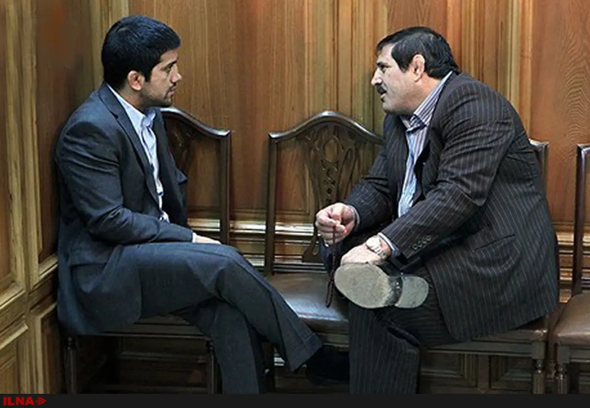 درگیری فیزیکی دبیر و جدیدی در صحن شورا