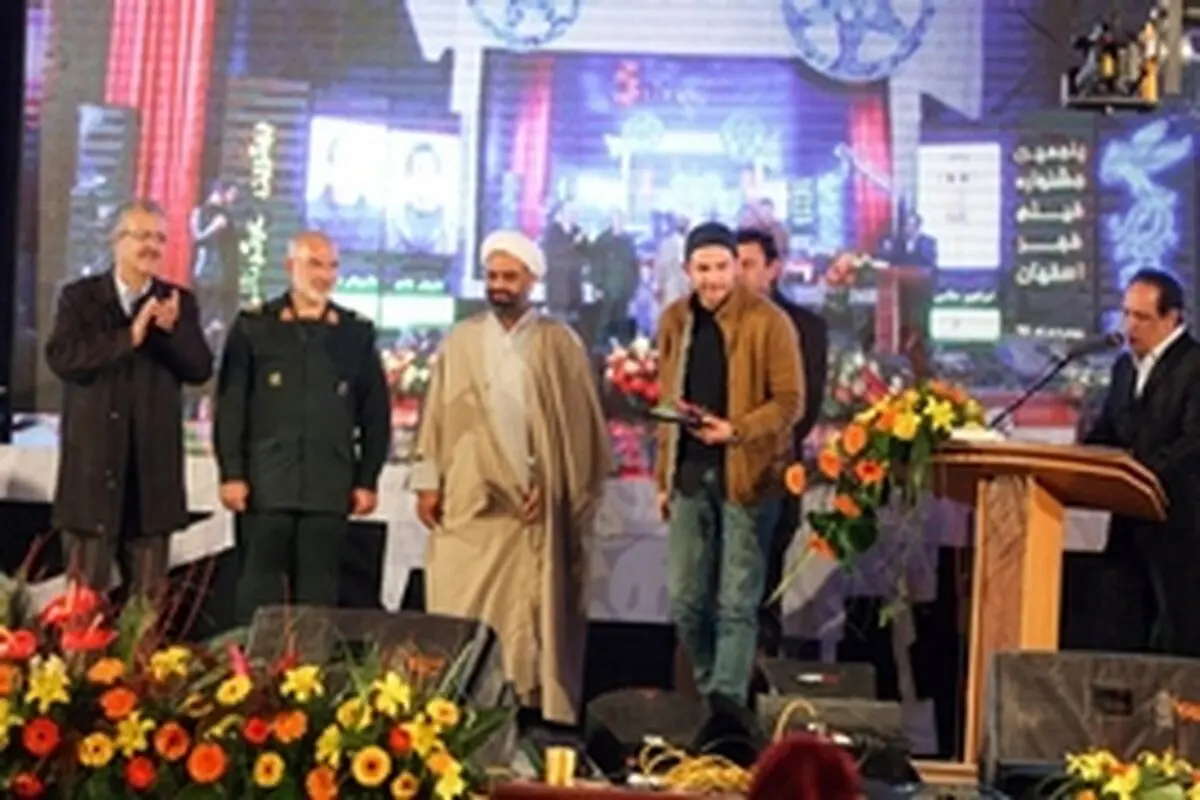 ساخت فیلم باید با نگاه استراتژیک و راهبردی باشد / سینما محصول نیست؛ یک سیستم فرهنگی است