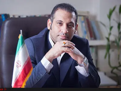 ربیعی برای گسترش فعالیت انجمن‌های رسانه‌ای، همکاری کاملی کرده/استیضاح در چنین شرایطی، آب به آسیاب دشمن ریختن است