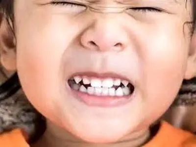 دندان قروچه چه بلایی سرمان می‌آورد؟