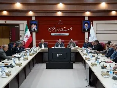 معلمان برای حل مسائل اجتماعی و توسعه استان نظر بدهند