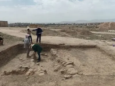فصل اول کاوش باستان‌شناسی در محوطه باستانی کلاته یاور/ شواهدی از استقرارگاه و گورستان ۴۵۰۰ساله