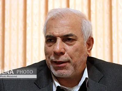 اصلاح‌طلبان باید به تشکل‌های صنفی بیشتر اهمیت بدهند/ مجلس و دولت محل کارآموزی نیست/ با مردم بیشتر صحبت کنیم