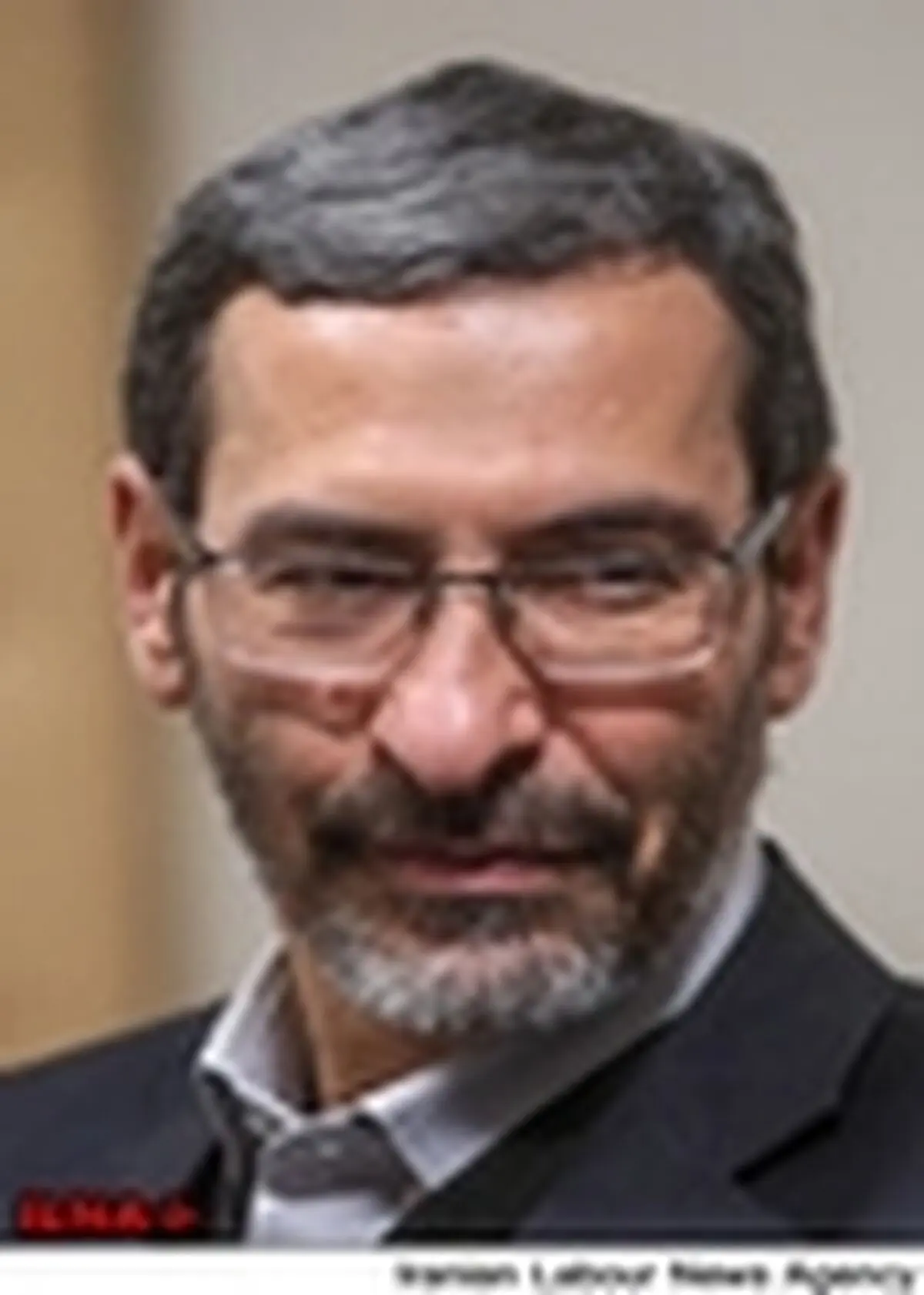 کسب درآمدهای نامشروع آثار مخرب فرهنگی زیادی در جامعه دارد