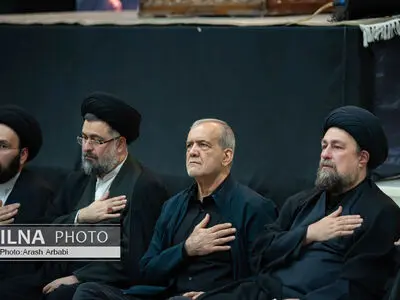 مراسم عزاداری شب عاشورا در حرم امام خمینی(ره)