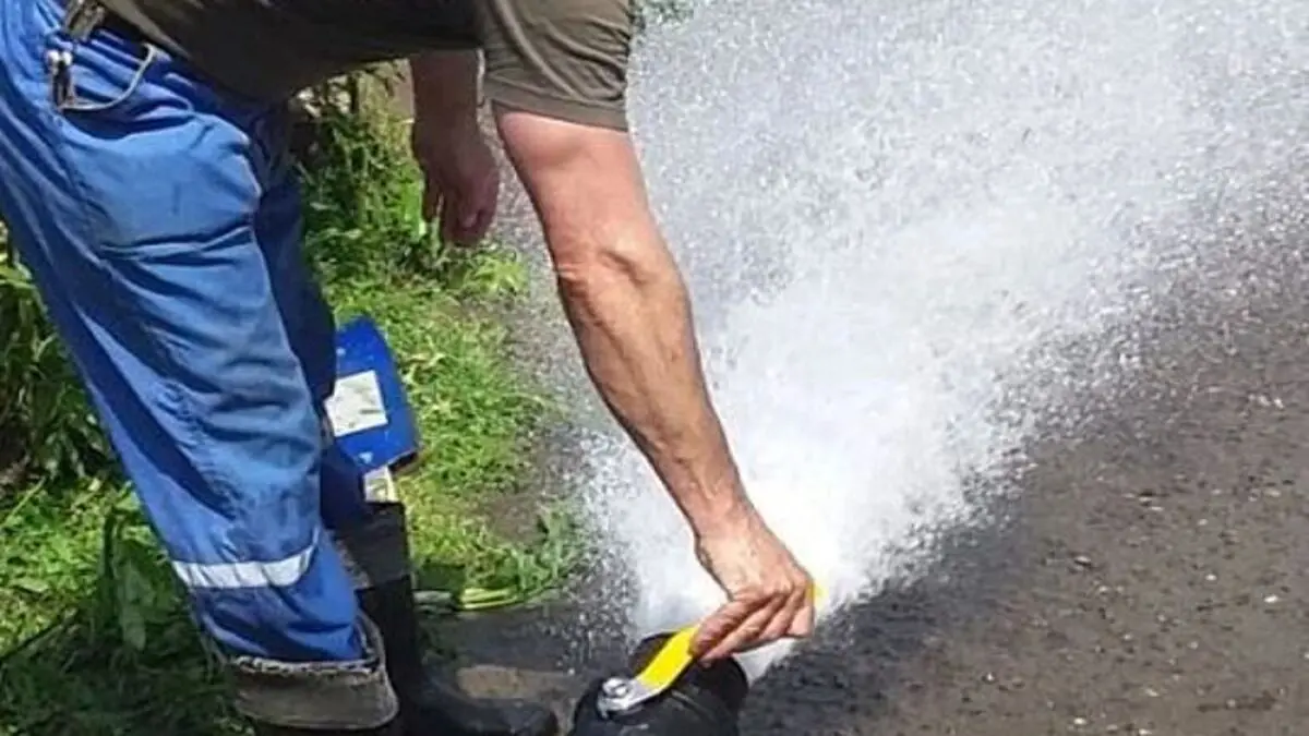 شستشوی بیش از ۴۹۰ کیلومتر شبکه و خط انتقال آب شرب در شهرستان گرگان
