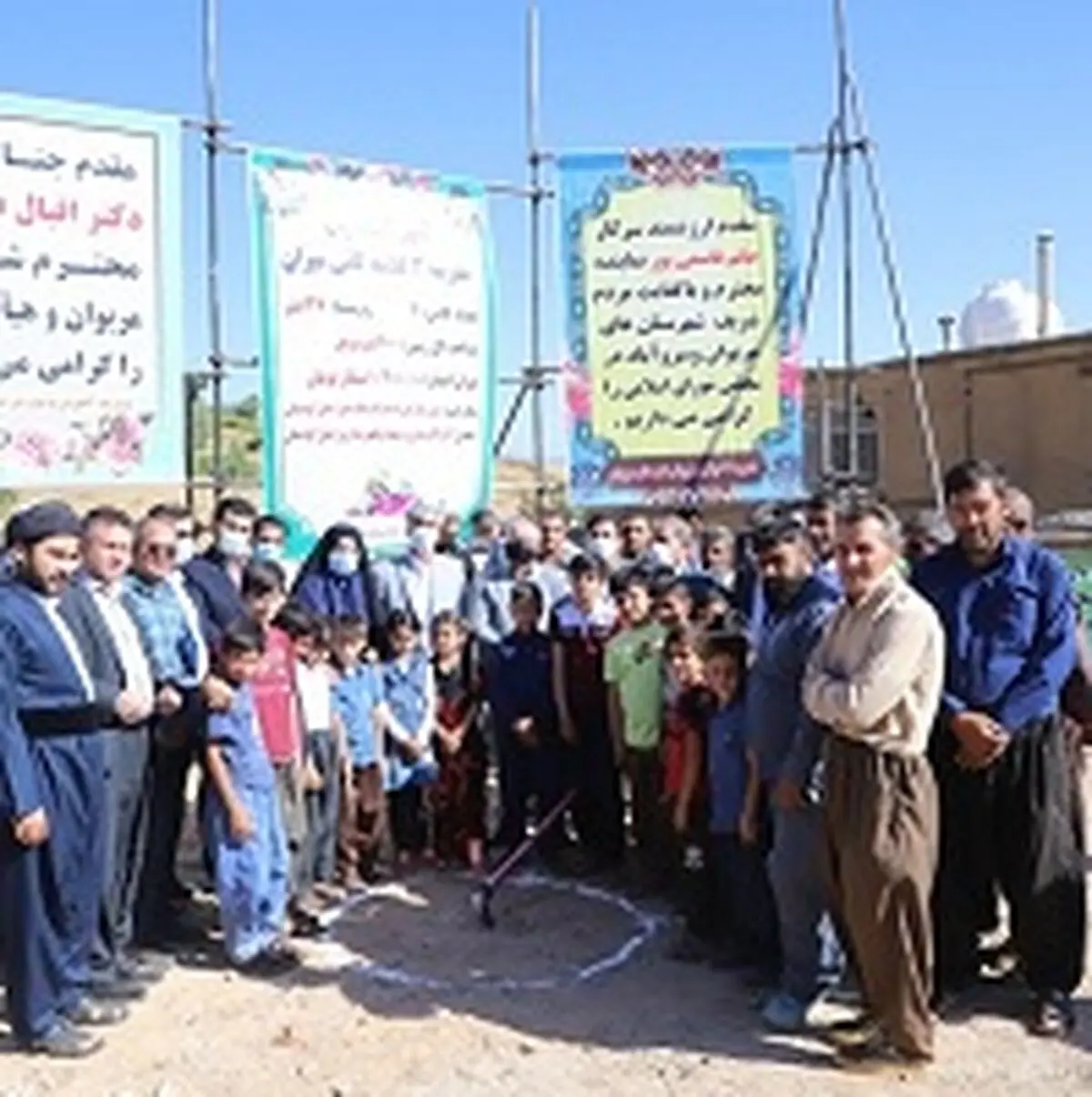 کلنگ زنی مدرسه شهدای بانک ملی ایران در شهرستان مریوان کردستان