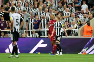 ویدیو: گل اول نیوکاسل به منچسترسیتی توسط الانگا