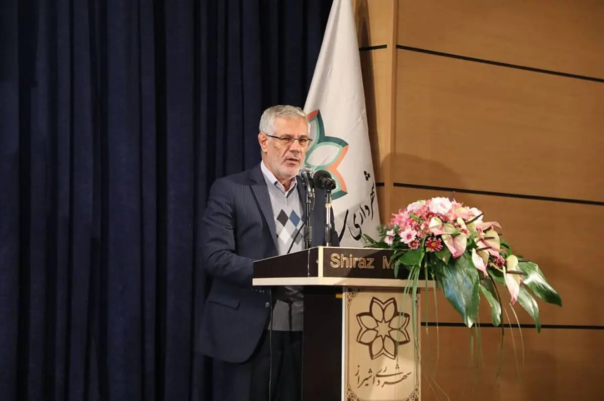 دولت و برخی نهادها تکالیف خود را به گردن شهرداری انداخته‌اند