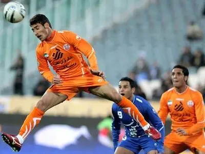 خلیل‌زاده پیراهن شماره‌ی 5 پرسپولیس را نمی‌پوشد