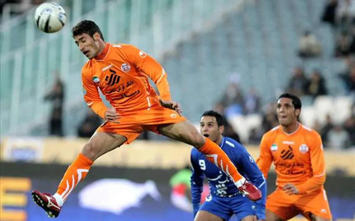 خلیل‌زاده پیراهن شماره‌ی 5 پرسپولیس را نمی‌پوشد