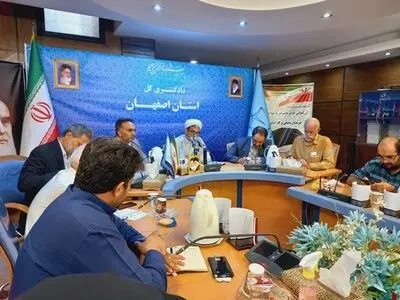 50 درصد زندانیان غیر عمد باید شاغل بشوند/44 پرونده مفسد اقتصادی در استان رسیدگی شد/ سرقت جرم اول در اصفهان