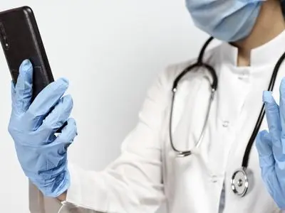 مشاوره آنلاین پذیرش 24 راهی برای ارتباط مستمر با پزشکان در زمینه‌های مختلف