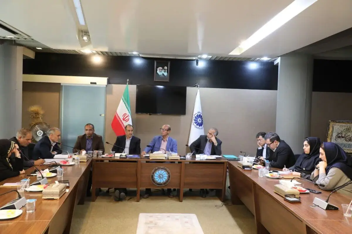 تدوین برنامه صادراتی برای تحقق افزایش 20 درصدی صادرات فارس