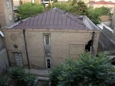 درخواست ۱۰۰ کنشگر فرهنگی از وزیر میراث فرهنگی برای جلوگیری از تخریب خانه تاریخی ولی‌الله پیرنیا
