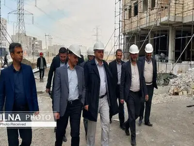 بازدید معاون استاندار از روند پیشرفت فیزیکی نهضت ملی مسکن در آبیک