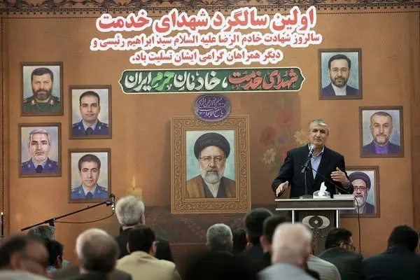 باید سرباز بود و خدمت بی‌منت انجام داد
